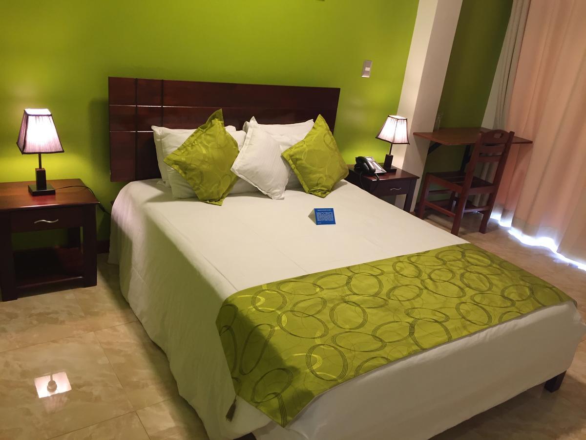 Hotel Europa إكيتوس المظهر الخارجي الصورة