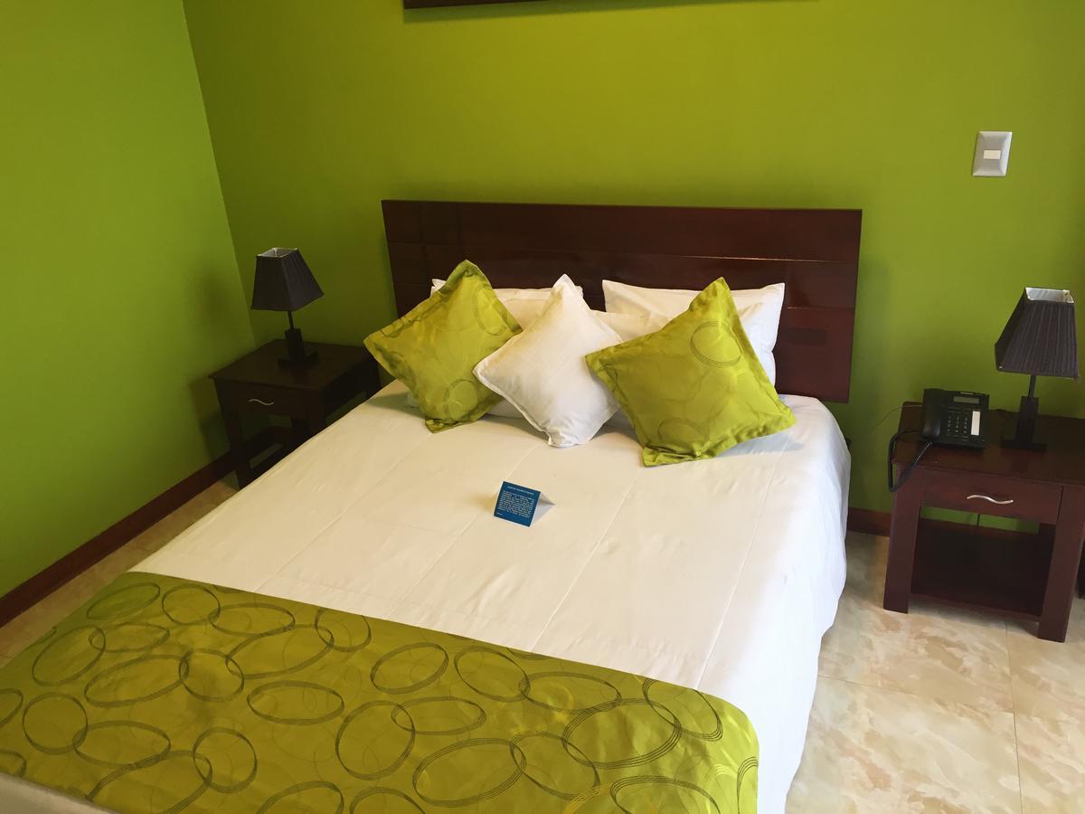 Hotel Europa إكيتوس المظهر الخارجي الصورة