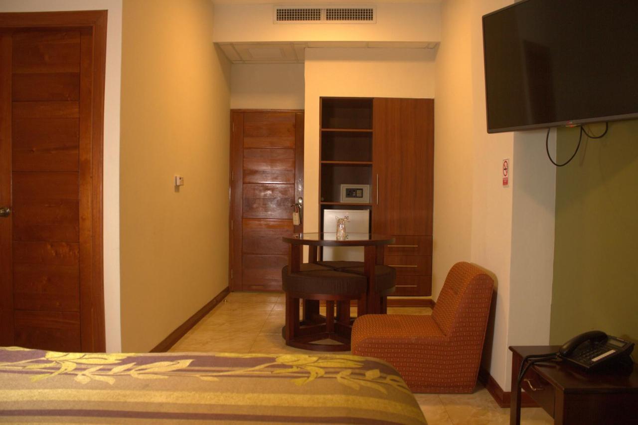 Hotel Europa إكيتوس المظهر الخارجي الصورة